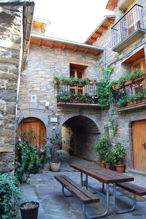 Casa Encuentra, En El Pirineo Al Lado De Ainsa Guest House El Pueyo de Araguás Екстериор снимка