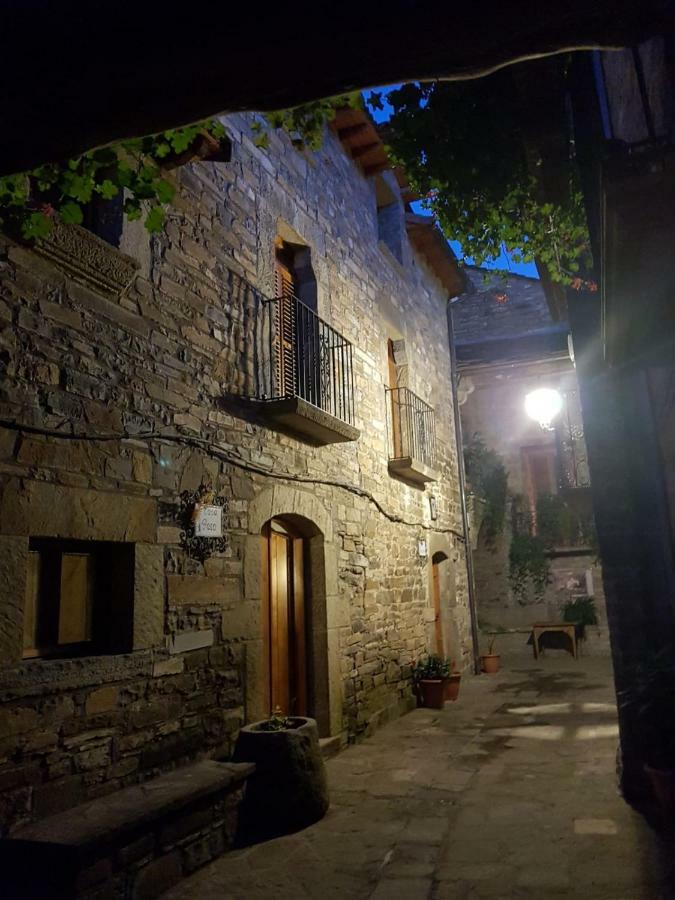 Casa Encuentra, En El Pirineo Al Lado De Ainsa Guest House El Pueyo de Araguás Екстериор снимка