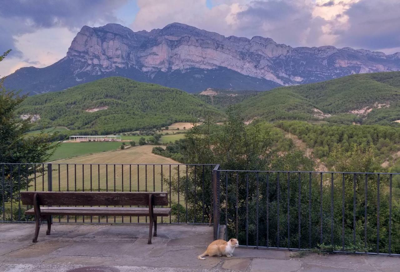 Casa Encuentra, En El Pirineo Al Lado De Ainsa Guest House El Pueyo de Araguás Екстериор снимка